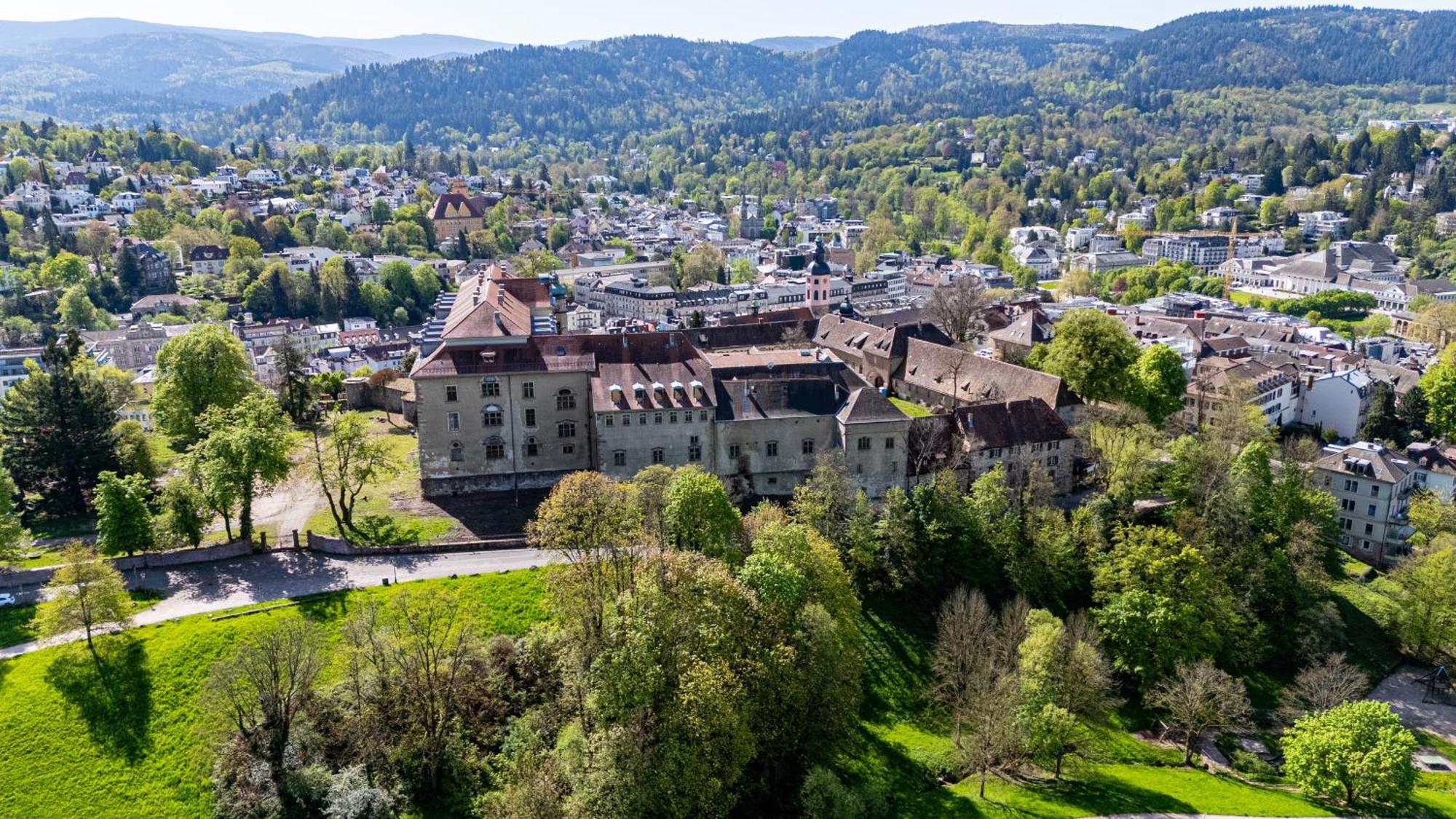 Stadtblick Vom Herrengut Baden-Baden Exterior foto